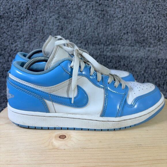 Nike Jordan 1 Low SE Legend Mens Size 9 Carolina Blue White Sneaker FZ2138-114 main image 9